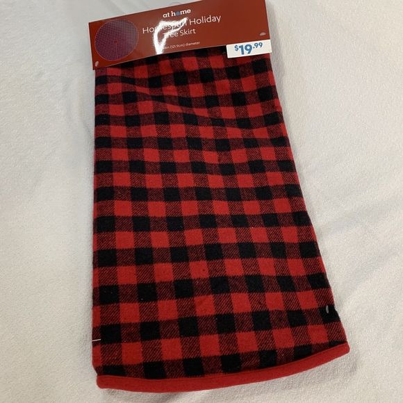 At Home Other - Christmas Tree Skirt Flannel Buffalo Check Plaid Red Black 48inch Farmhouse Cozy